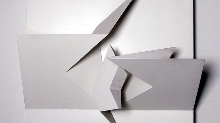 Eduardo-Ramirez-Villamizar-Relieve-blanco-madera-y-metal-69-x-69-x-40-cm.-cm-1967